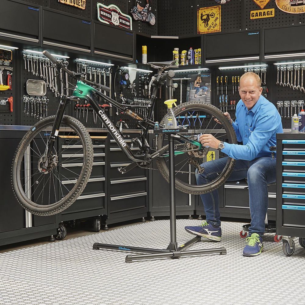 Support de réparation vélo indispensable dans l'atelier