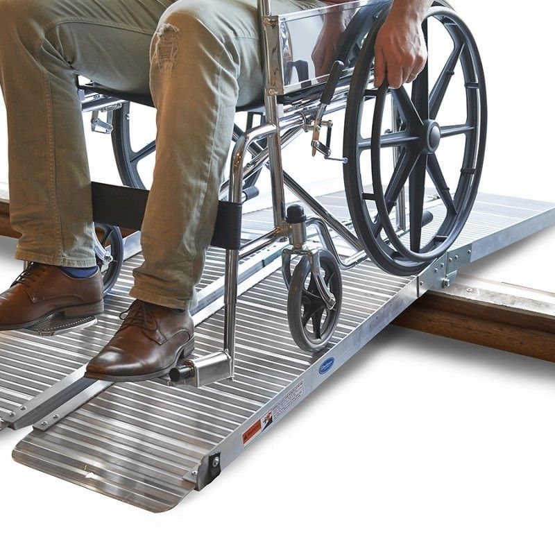 Oprijplaat-rolstoel-300-cm-opvouwbaar-2.jpg