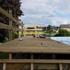 Schwimmbad mit Terrasse aus Kiefernholz - imprägniert