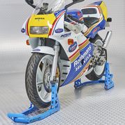 Motor standaards blauw