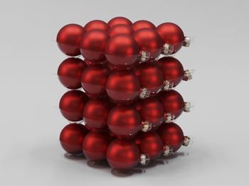 cb. 36 glasballen/cap rood mat 57mm
