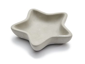 Cement bowl star 15cm