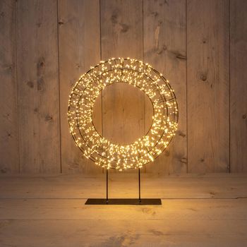 KRANS OP VOET METAAL 1200LED TRAFO MET TIMER EN DIMER 44X8CM