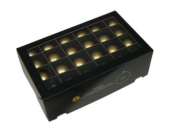 w/b. 48 glassballs/cap bright gold mat 40 mm