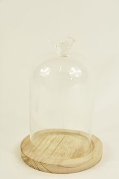 GLASGLOCKE VOGEL D13X19H AUF HOLZSOCKEL NATUR