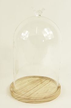 BELL GLASS BIRD D17X28H ON WOODEN BASE NATURAL