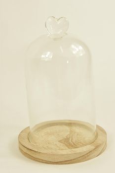 GLOCKE GLASHERZ D13X19H AUF HOLZSOCKEL NATUR