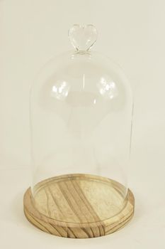 GLOCKE GLASHERZ D14X22H AUF HOLZSOCKEL NATUR
