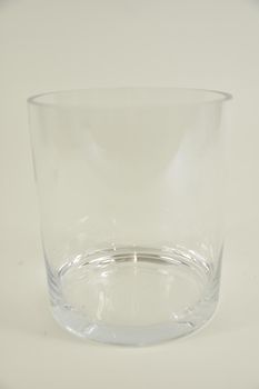 Zylindrisches Glas ''Milan'' klar H18 T16cm dicker Rand/geschliffen