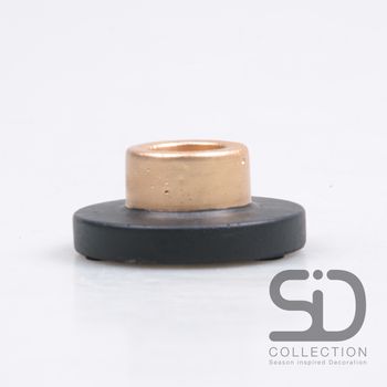KANDELAAR CEMENT 7X7X3 CM ZWART