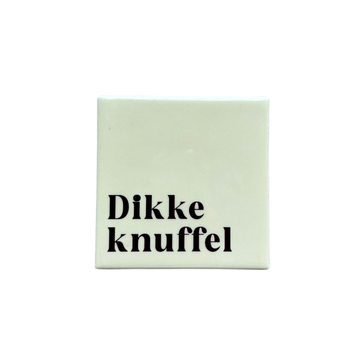 Tegeltje dikke knuffel keramiek 10x10x0,5cm