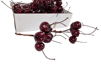 Doosje kersen 12 trosjes van 6 stuks rood