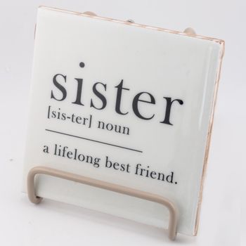 Tegeltje sister dictionary