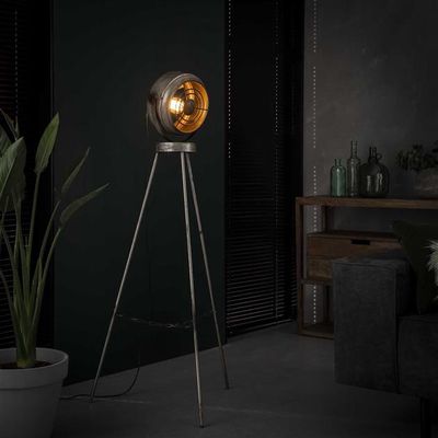 Vloerlamp Friedberg met open metalen armatuur