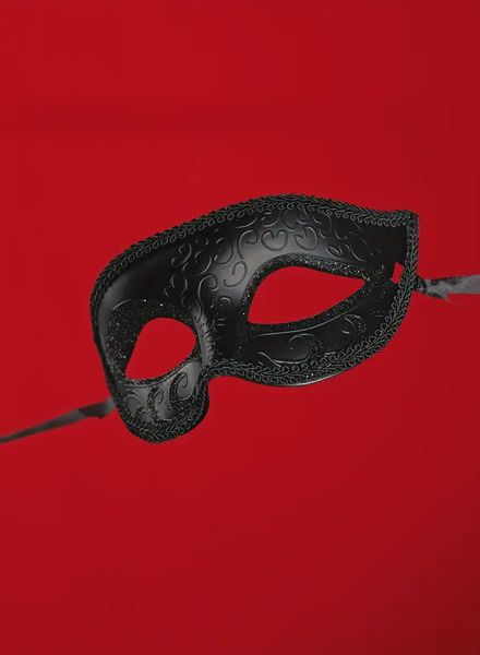 60.241-Cape-specialist-masker-zwart-schuin.JPG