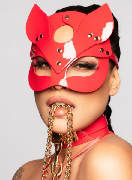 kinky-diva-cat-mask-deluxe-rood-Lak-ketting-2.jpg