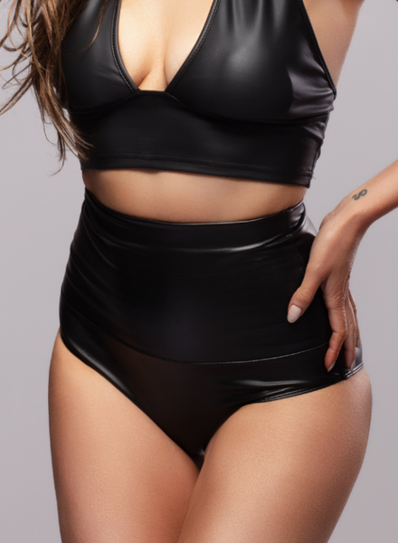 kinky-diva-high-waisted-briefs-leahter-look-4-768x768.png