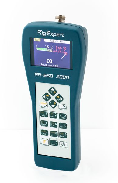 RigExpert-AA-650-ZOOM-antenne-analyzer.jpeg