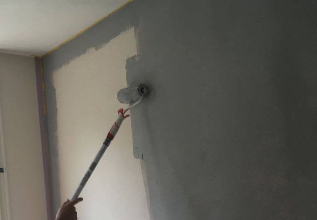 Betonlook verf gebruiken - Zo geeft u elke muur een betonlook!