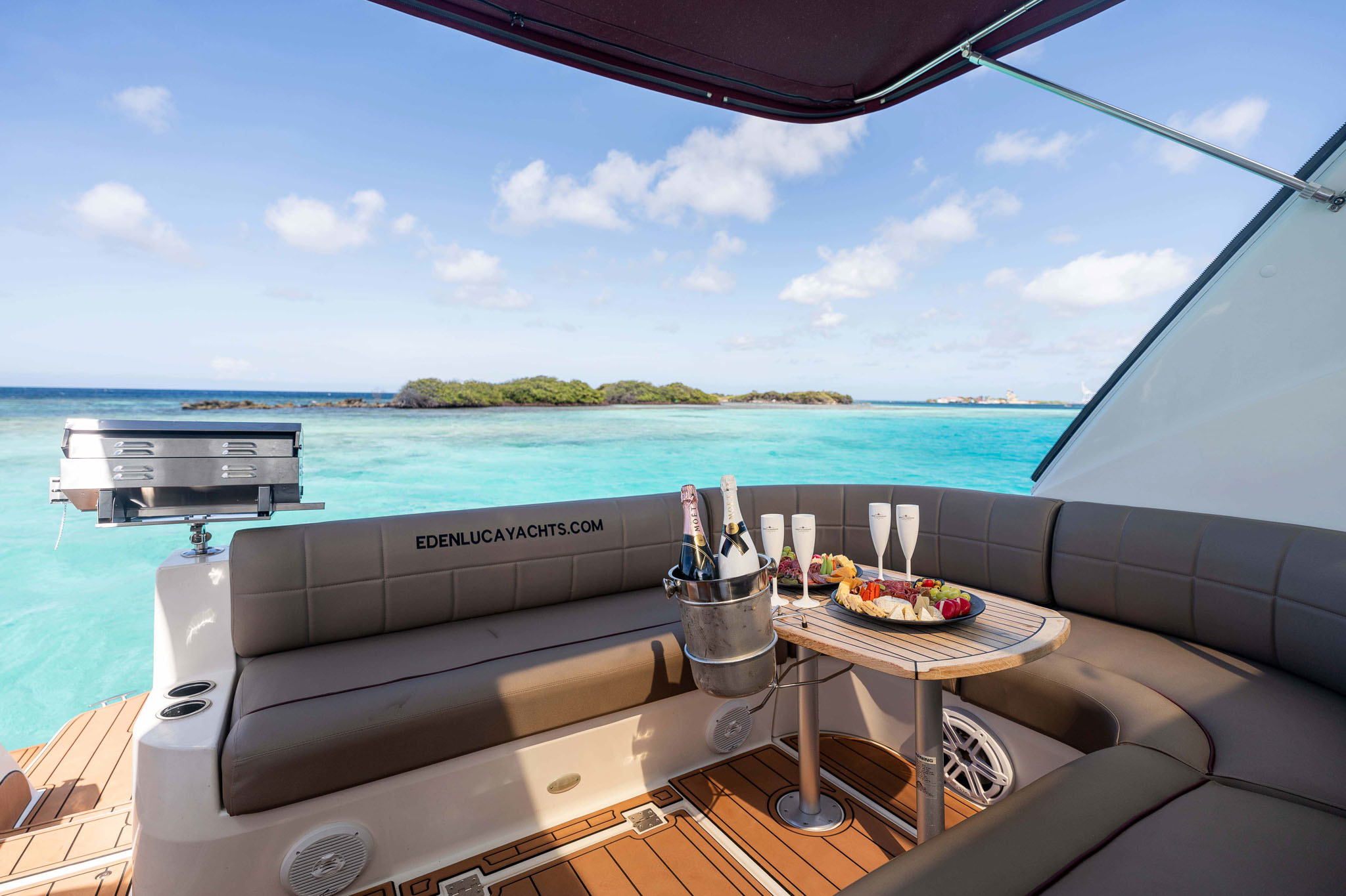 Aruba-Luxury-Sailing-Eden-Luca-Yachts(1).jpg