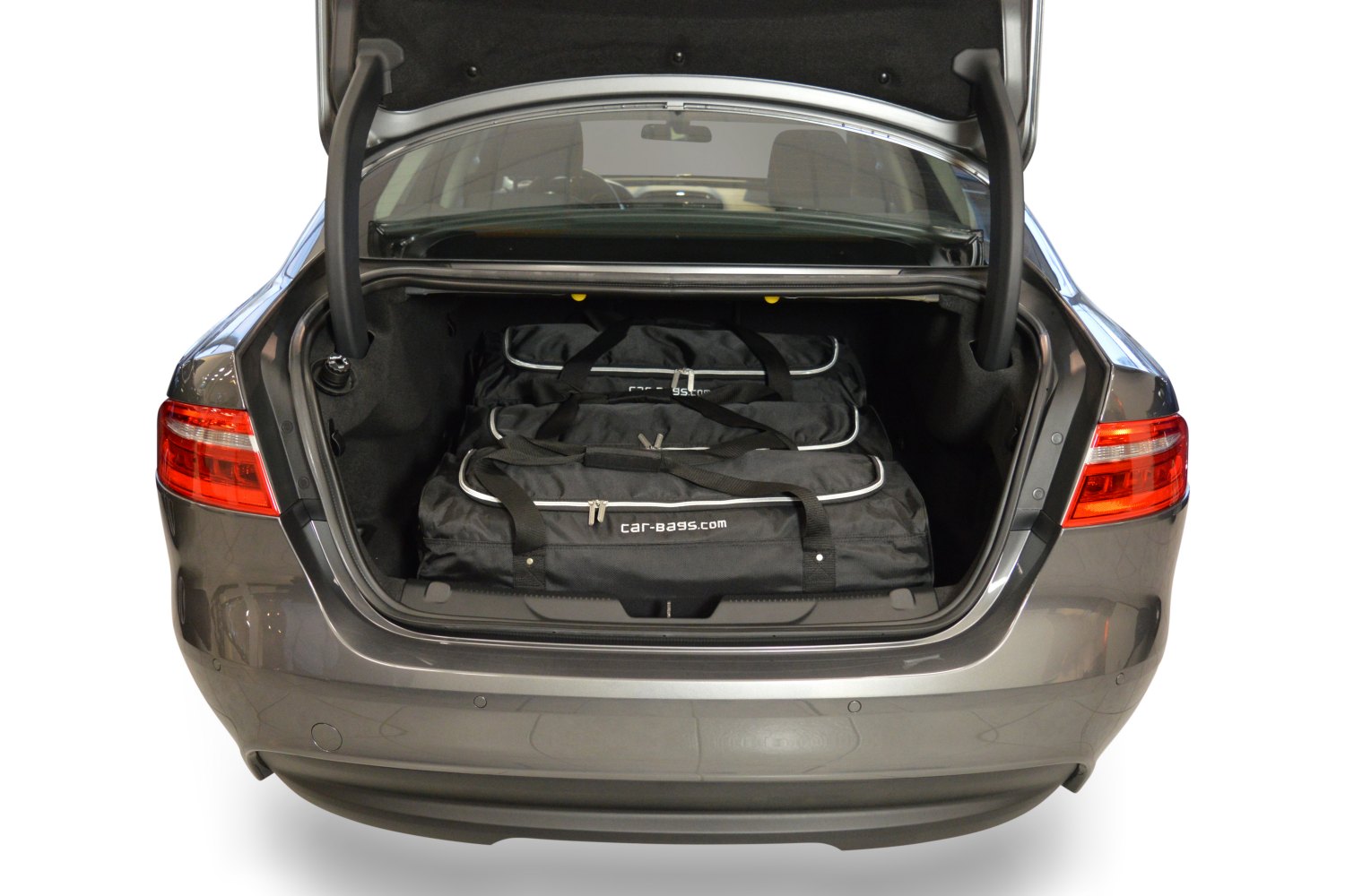 Car Bags Jaguar XE 2015-