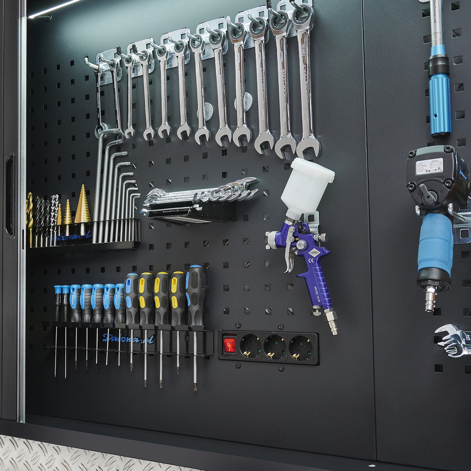 Étagère murale pour organisation d'outils de garage - Mon étagère murale