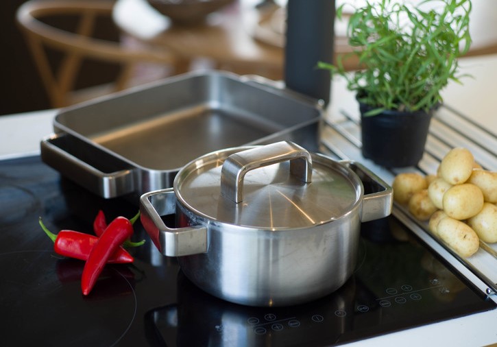 vereist binnenplaats Onverenigbaar Iittala Tools kookpan met deksel 8 ltr online kopen? | Woldring