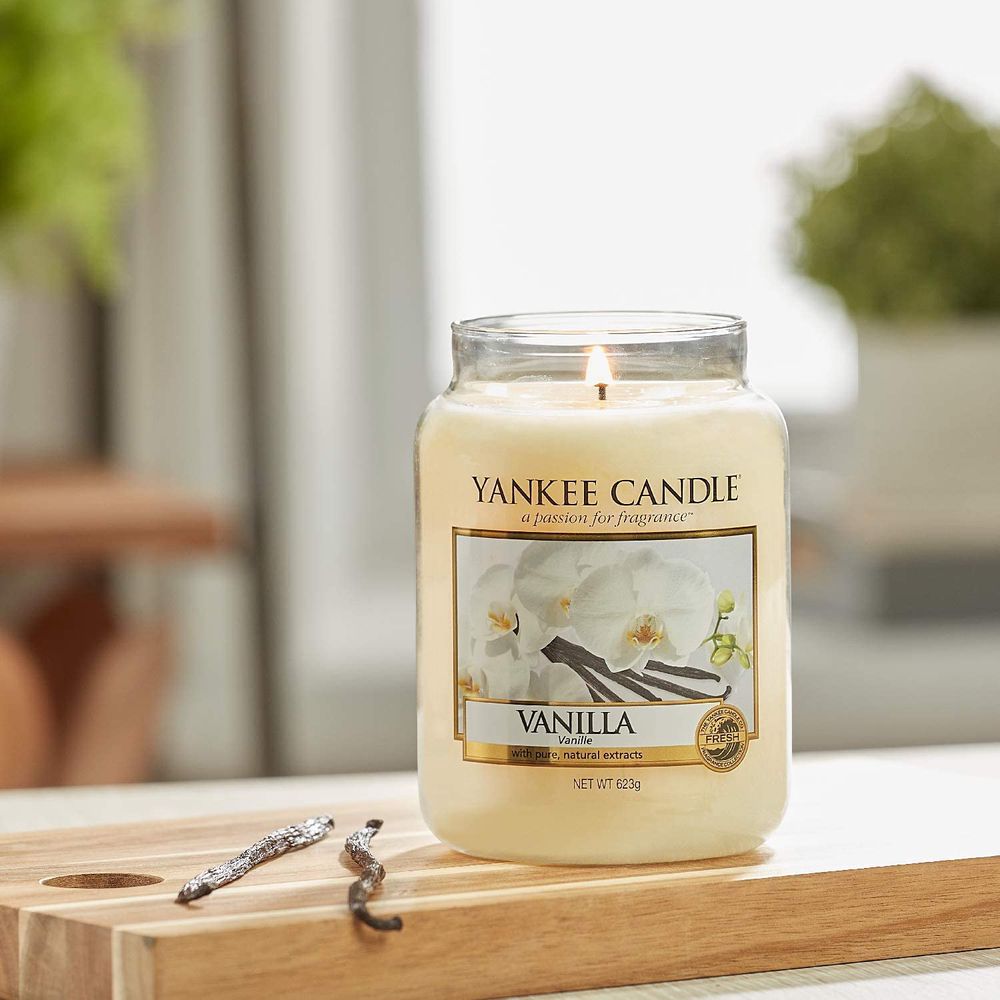 het beleid golf Niet meer geldig Yankee Candle geurkaars Vanilla - large kopen? | Woldring