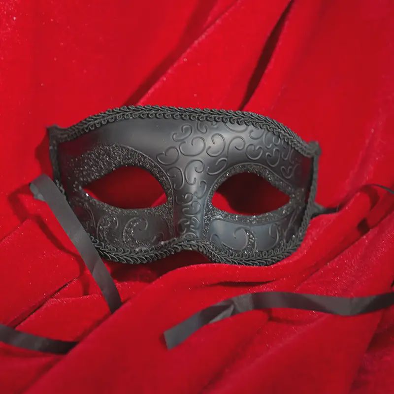 60.241-Cape-specialist-masker-zwart.JPG