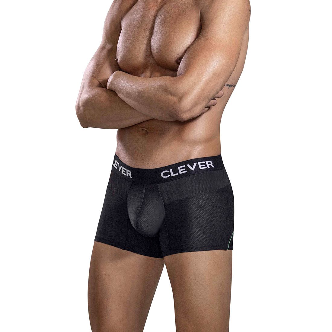 Kalipso-Trunks-Black-model-zij-close.jpg