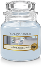 Yankee Candle Geurkaars Small A Calm &amp; Quiet Place - 9 cm / ø 6 cm
