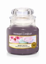 Yankee Candle Geurkaars Small Berry Mochi - 9 cm / ø 6 cm            