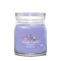 Yankee Candle Duftkerze Medium - mit 2 Dochten - Lilac Blossoms - 11 cm / ø 9 cm