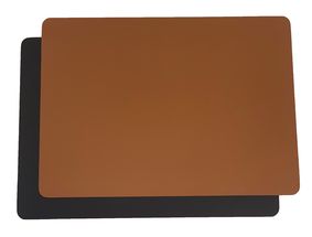 jay_hill_placemat_bruin_zwart_sfeer