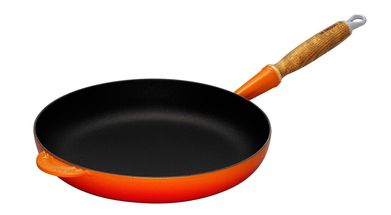 le_creuset_koekenpan_oranje_rood_24_cm.jpg