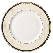 wedgwood-cornucopia-pasteibordje-18cm.jpg