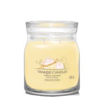 Yankee Candle Geurkaars Medium - met 2 lonten - Vanilla Cupcake - 11 cm / ø 9 cm