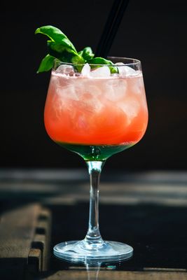 Mocktail grapefruit tonic