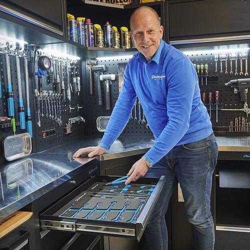 4 soorten tangen in werkplaats