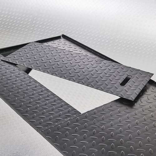 Zwarte motorheftafel 450 kg luik uitneembaar