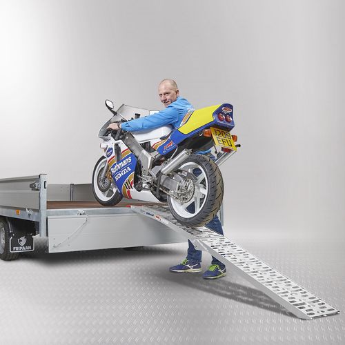 Motor oprijplaat voor kar