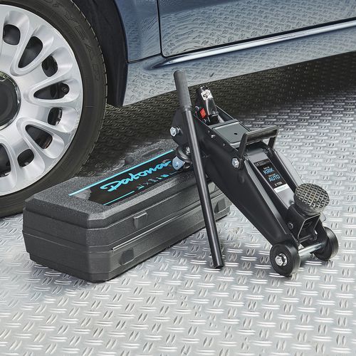 datona-krik-2-ton-met-koffer-bij-auto-53202-DSC7816