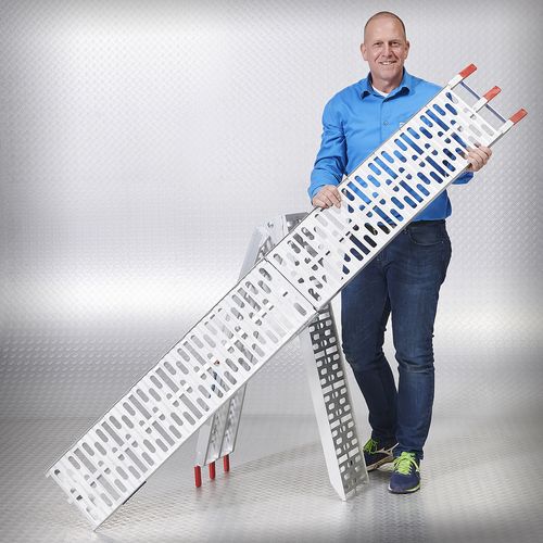 Enkele extra verstevigde oprijplaat