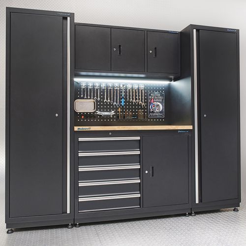 garage inrichting met werkplaatskasten