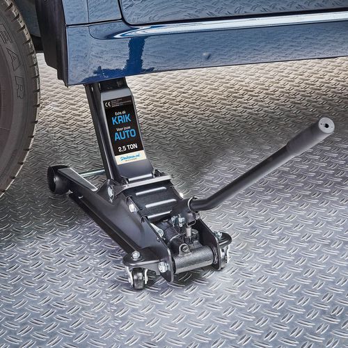 Extra lage krik met een capaciteit van 2,5 ton en twee assteunen