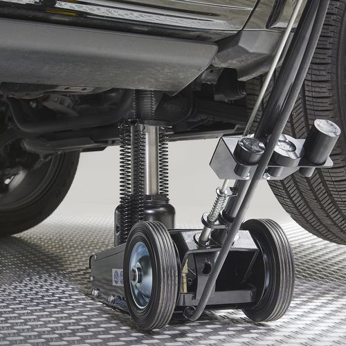 Krik onder suv met stempels
