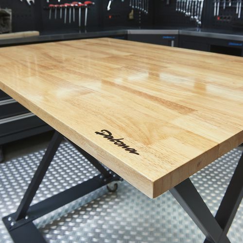 werktafel in werkplaats
