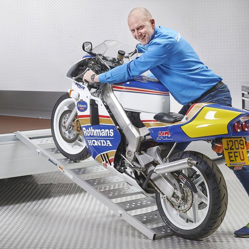 Aluminium oprijplaat inhaakbaar