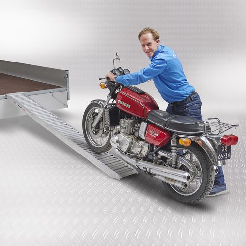 motor vervoeren oprijplaat