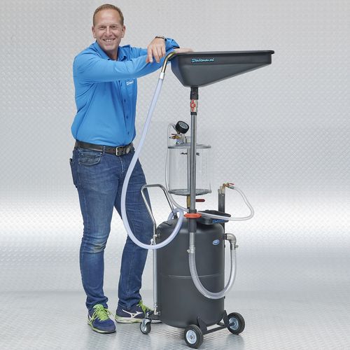 olie-verwijderen-motorblok.jpg